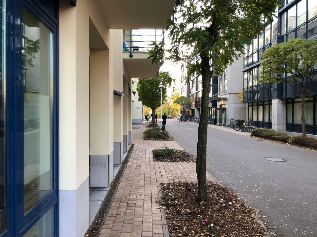 Sonnige Wohnung Im Zentrum Mit Terrasse U Tiefgarage - Netflix & Prime Leipzig Ngoại thất bức ảnh